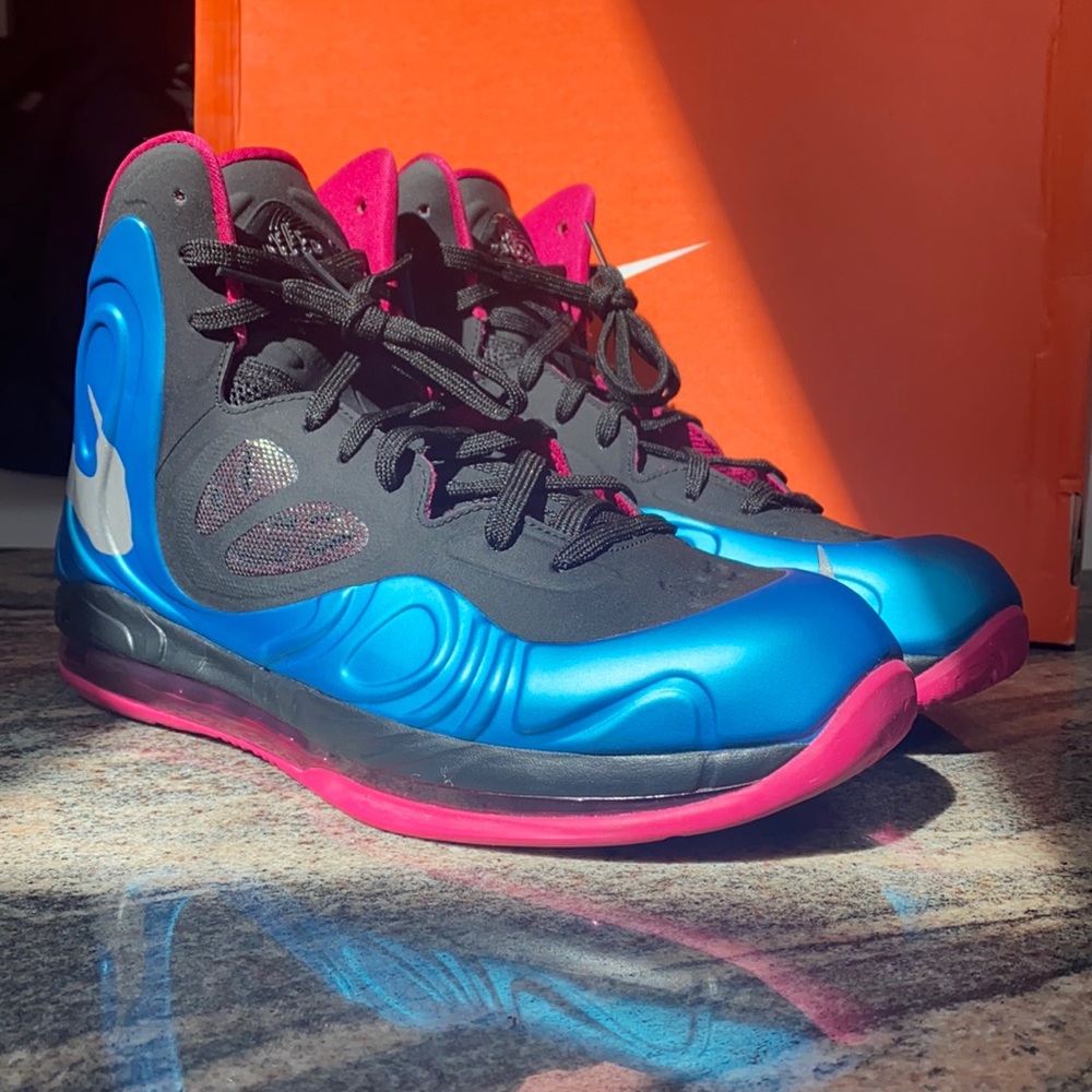 Nike Air Max Hyperposite “Fireberry” Size 11.5